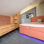 Apartment Lucky In *